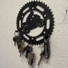 Motorrad Schlüsselbrett an der Wand mit verschiedenen Schlüssel dran