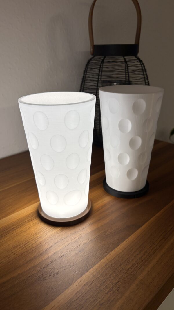IMG_1179 Dubbeglas Tischlampe 3D Druck weiß mit warmem LED Licht